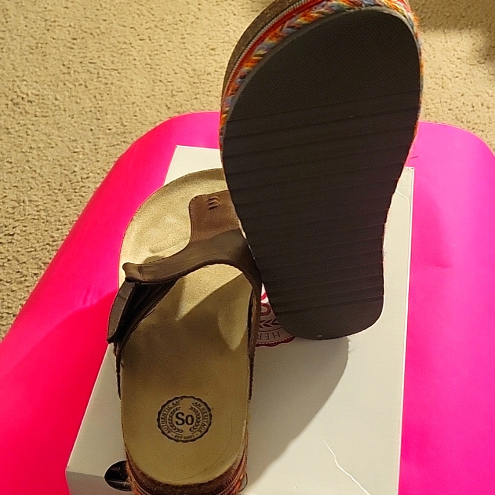 Platform thong brown leather sandles, size 9 by SO
